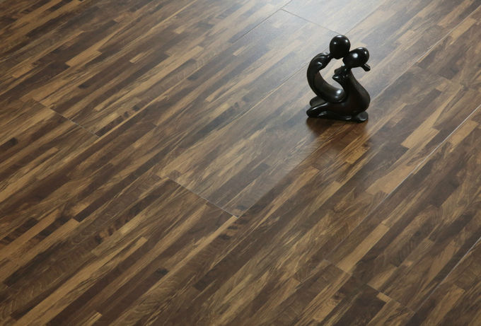 Het UVdeklaagvinyl klikt Systeembevloering met Realistische 3D Houten Patronen 0